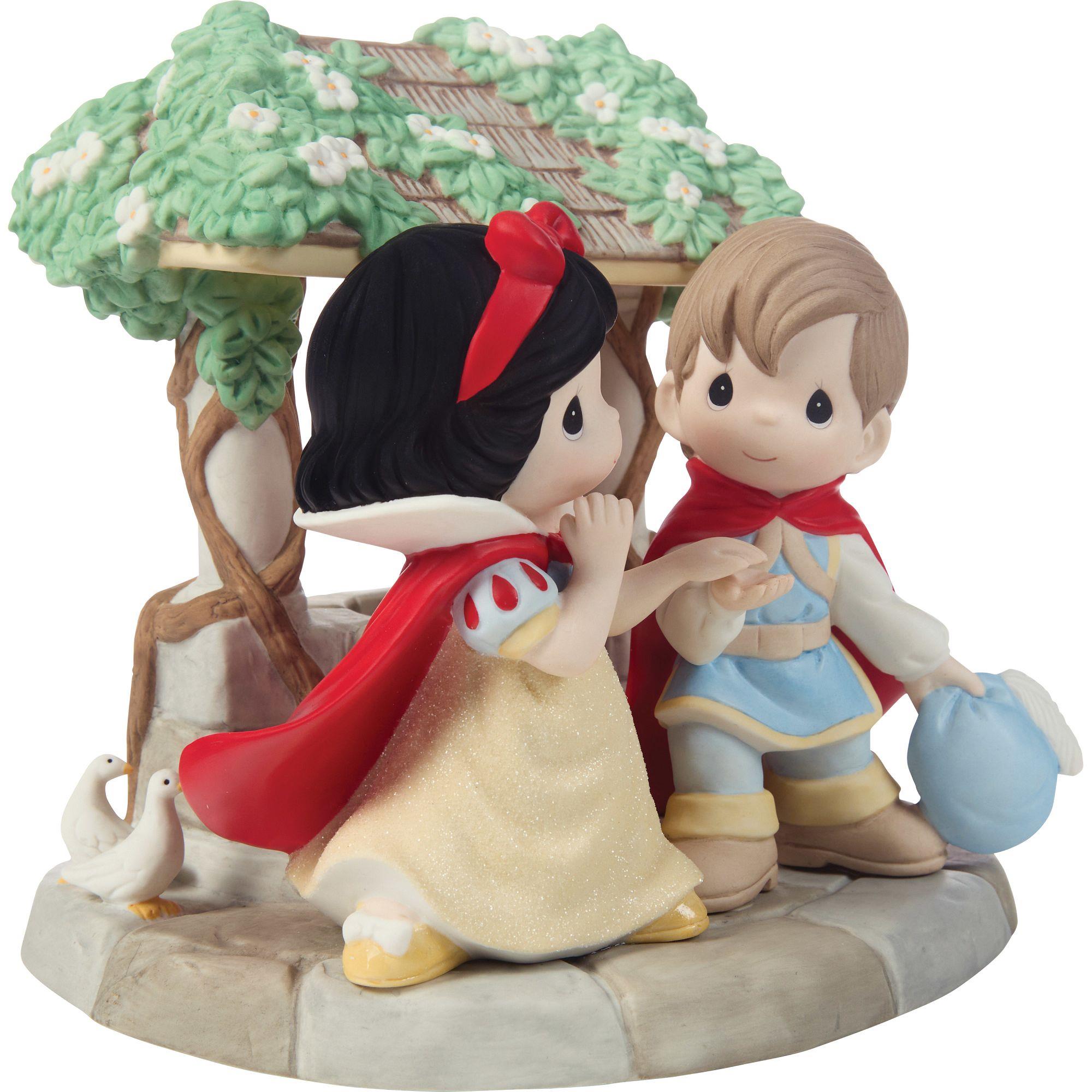 Disney Snow White and the Seven Dwarfs Wishing Well Precious Moments Figurine