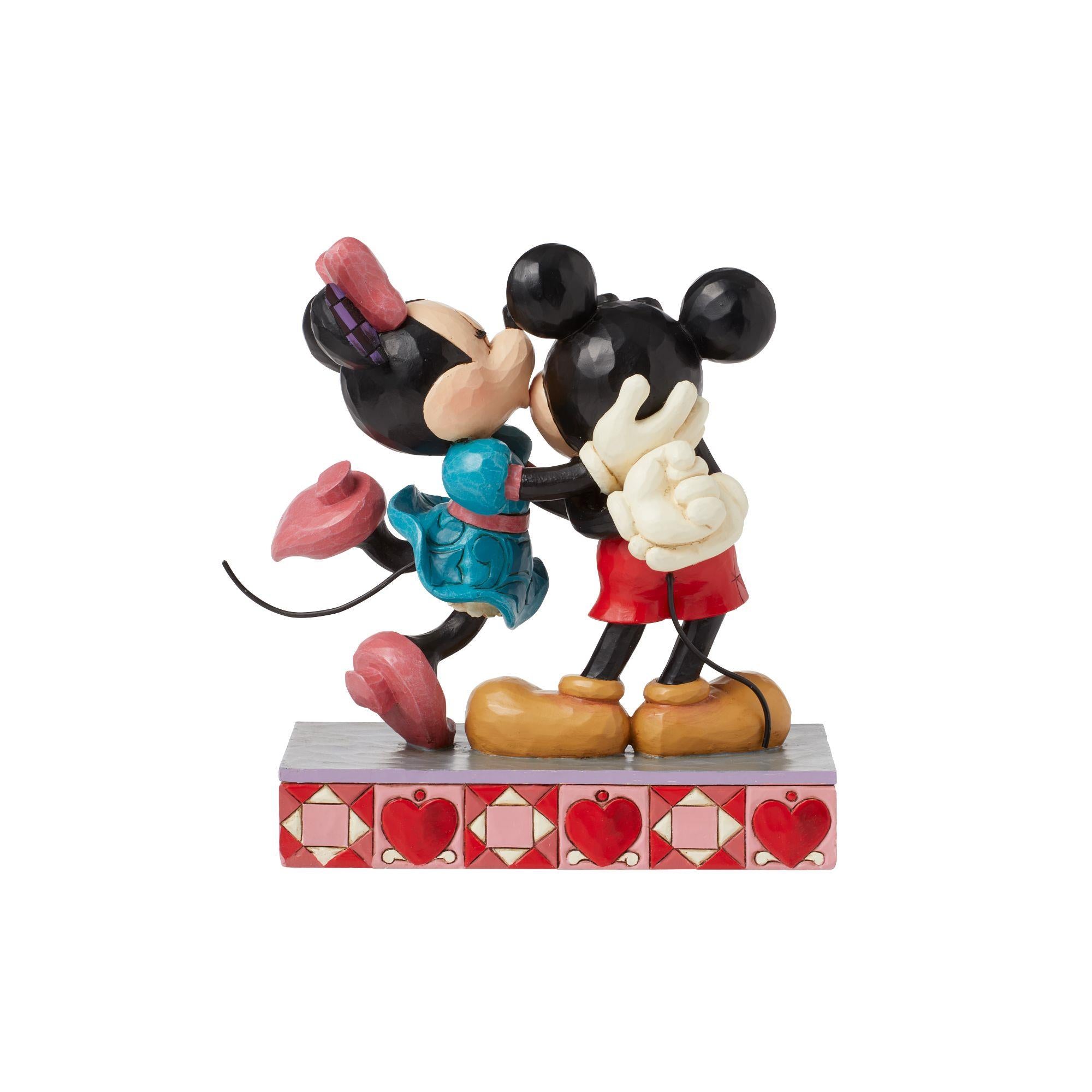 Disney Mickey and Minnie Love Disney Traditions